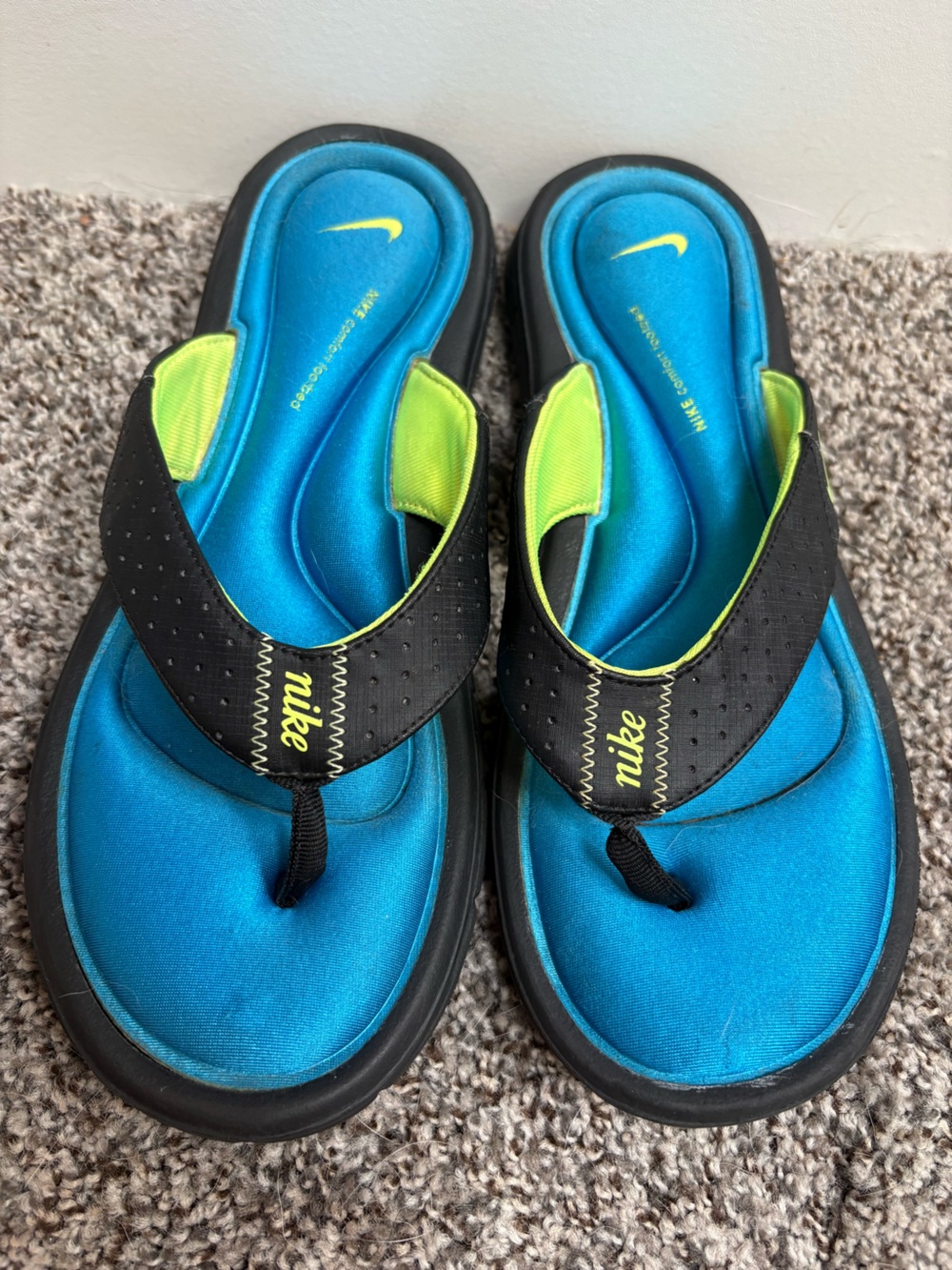 Nike Comfort Footbed ultra cushioned flip flops Size 8